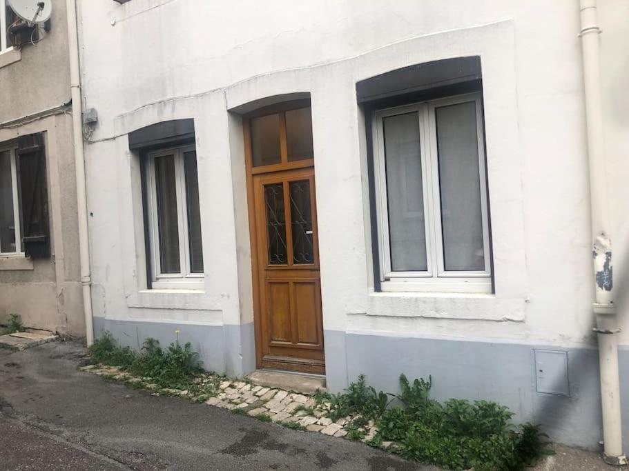 T2 Proche De La Gare Et Du Centre-Ville Nouveau Proprio Besançon Buitenkant foto